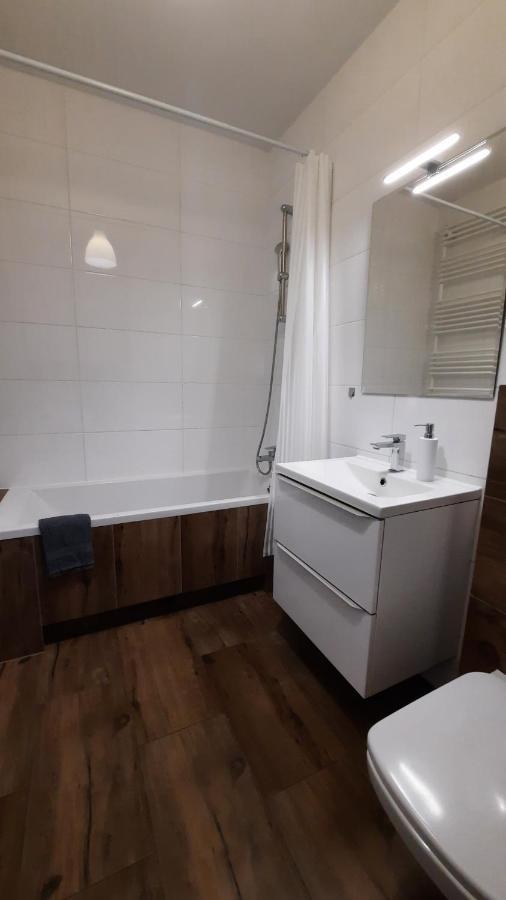 Leilighet Ursa - Wygodny Apartament I Bezplatny Parking Na Miejscu Warszawa